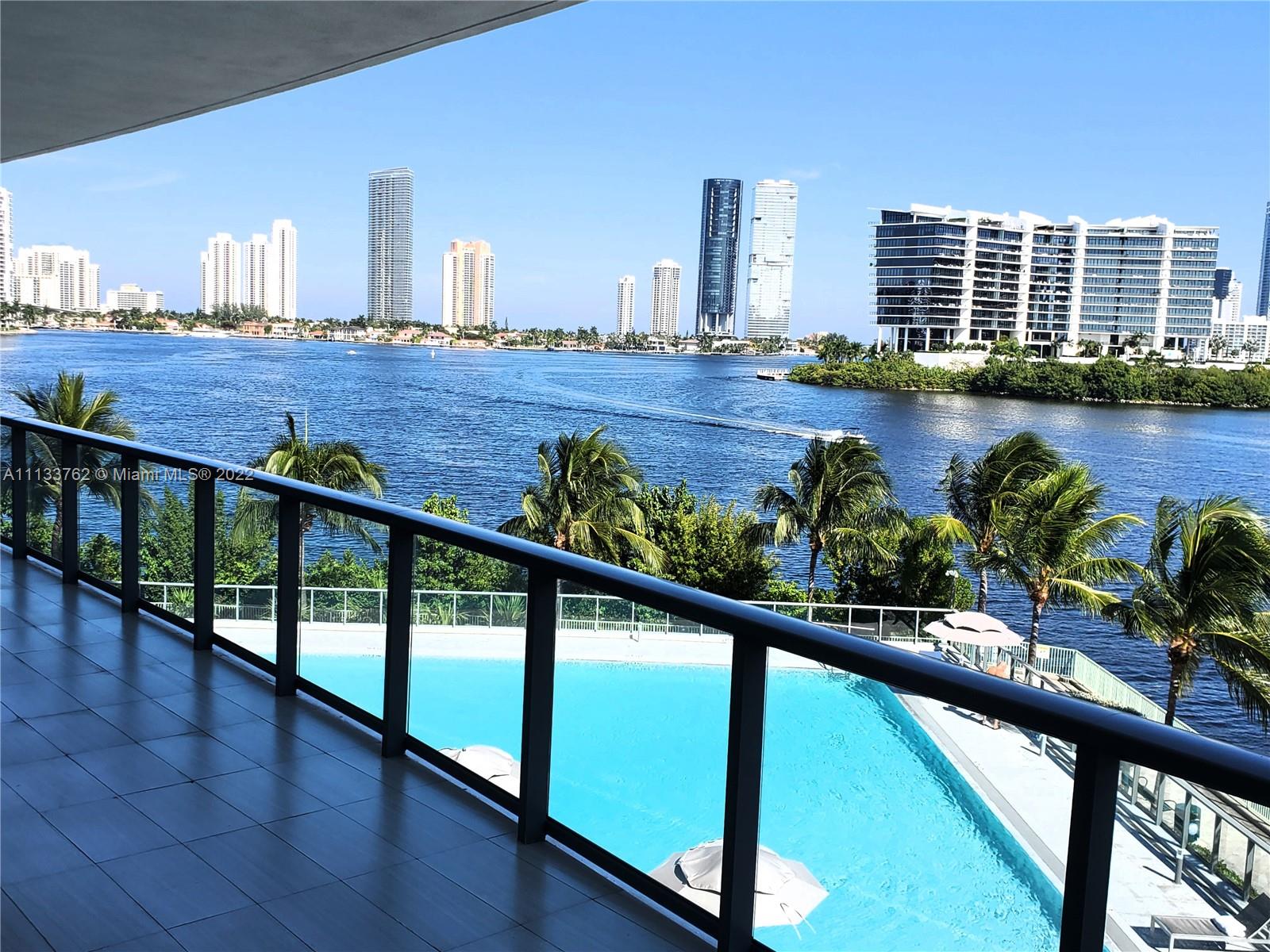 Apartamento en Venta en Aventura, FL