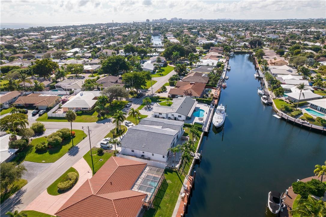 Homes for sale in Lighthouse Point, FL | 4031 Ne 27th Ter, Lighthouse Point, FL 33064 | MLS# F10311047