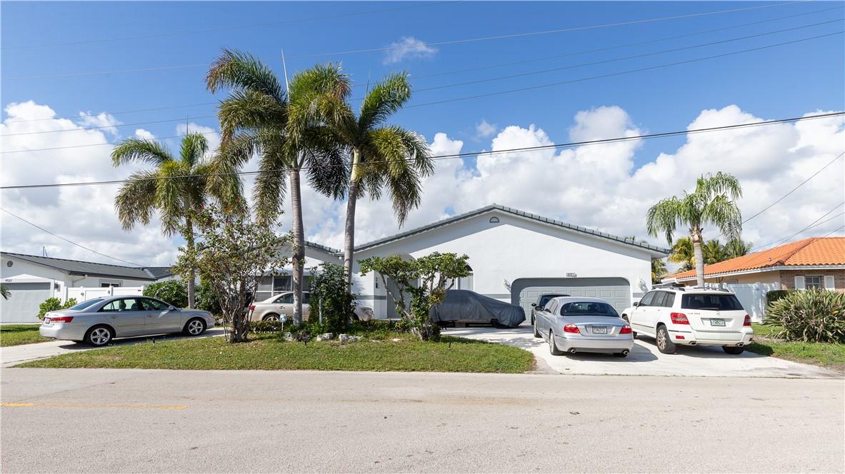 Homes for sale in Lighthouse Point, FL | 4031 Ne 27th Ter, Lighthouse Point, FL 33064 | MLS# F10311047