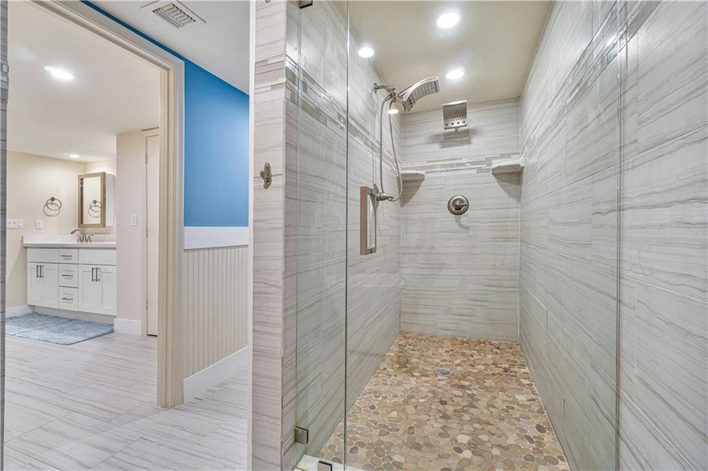 Walk in shower-Master Bath