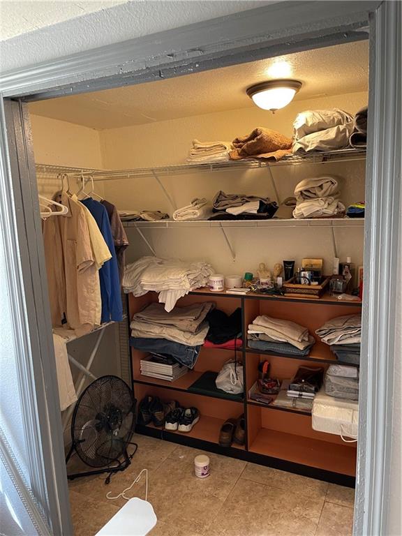 Master bedroom Closet