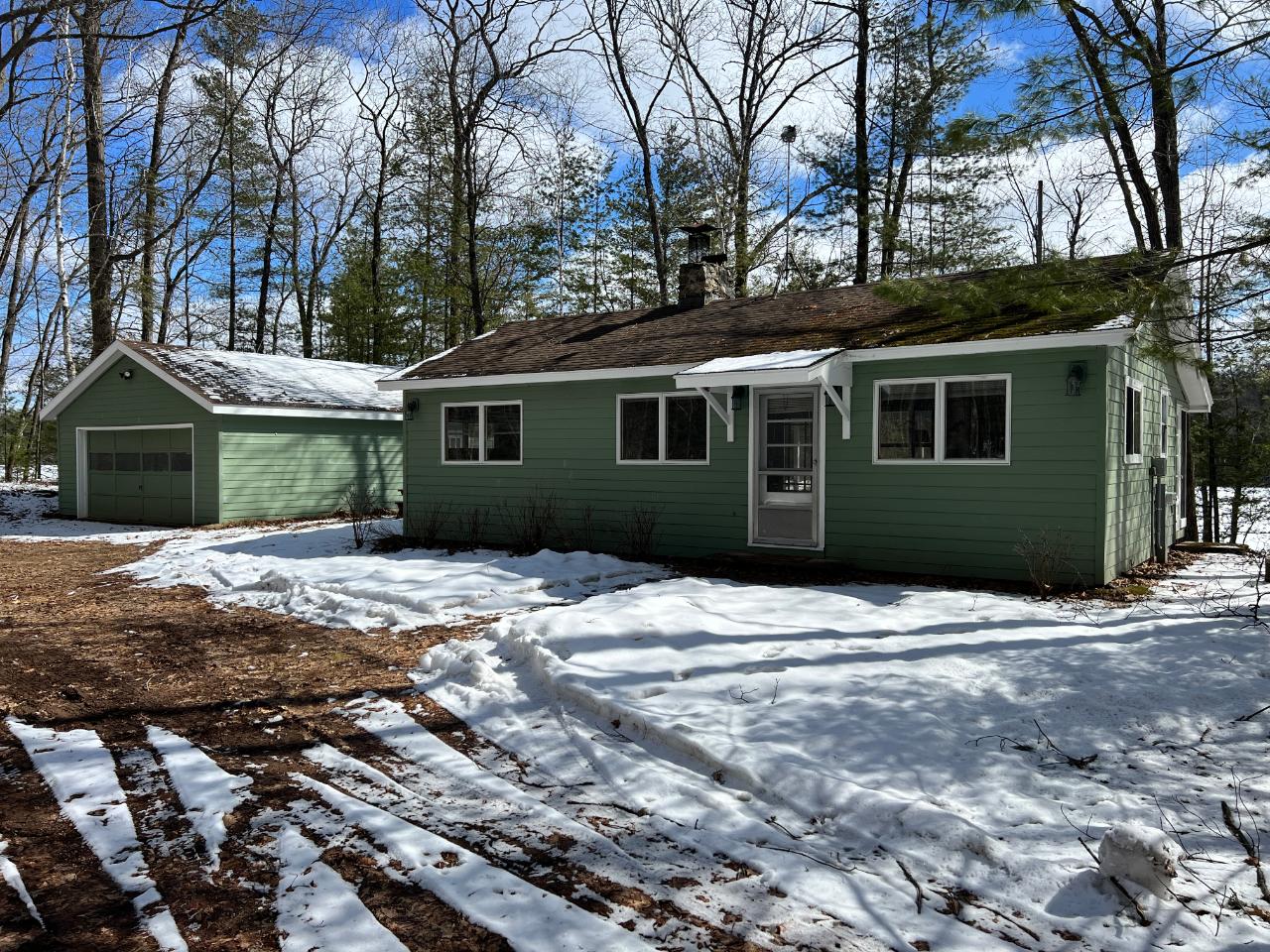 Upper Kaubashine Lake Property 10100 Kaubashine Rd S Photo 1