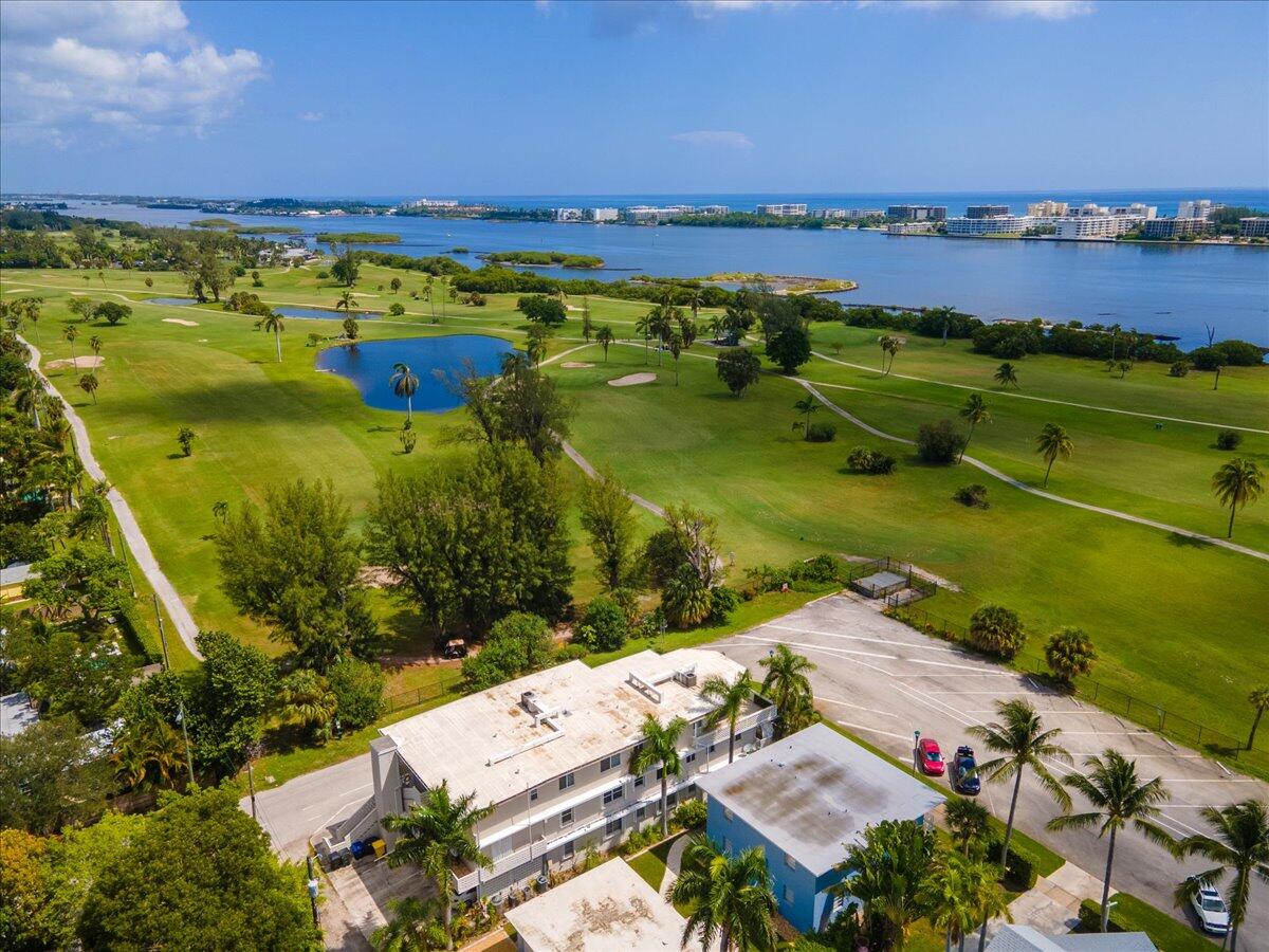131 Golfview 1 Road Lake Worth Beach FL 33460 | R10794097