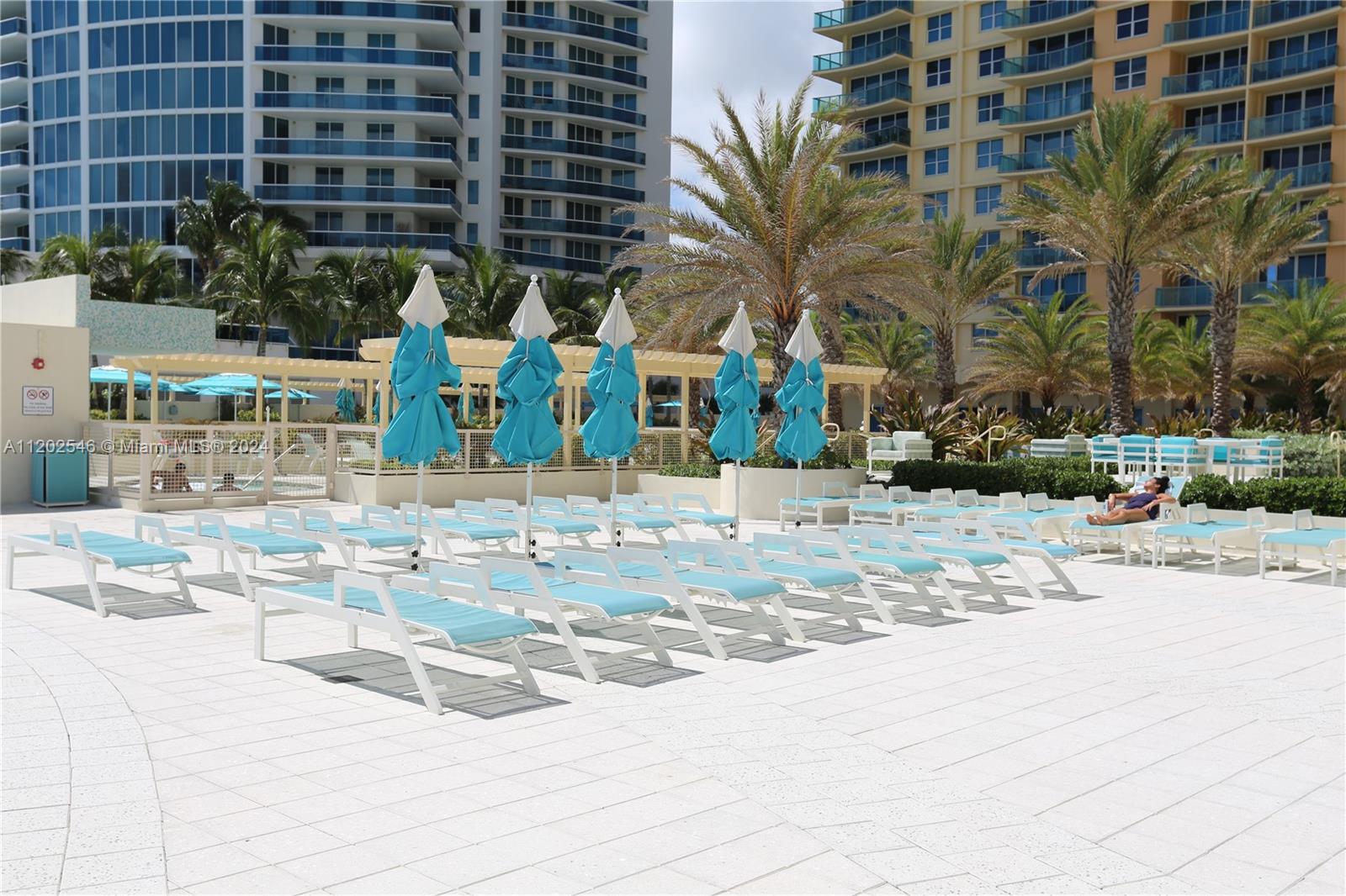 2501 S Ocean Dr #PH28, Hollywood FL 33019
