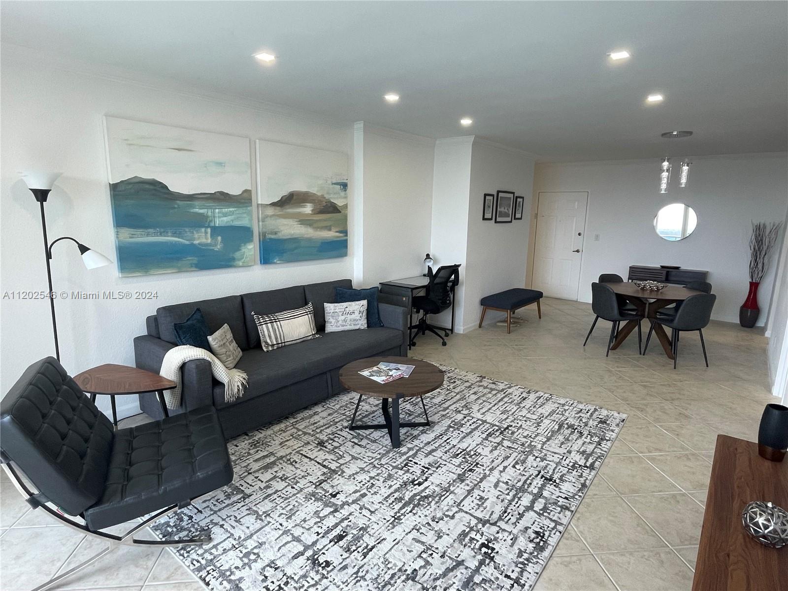 2501 S Ocean Dr #PH28, Hollywood FL 33019