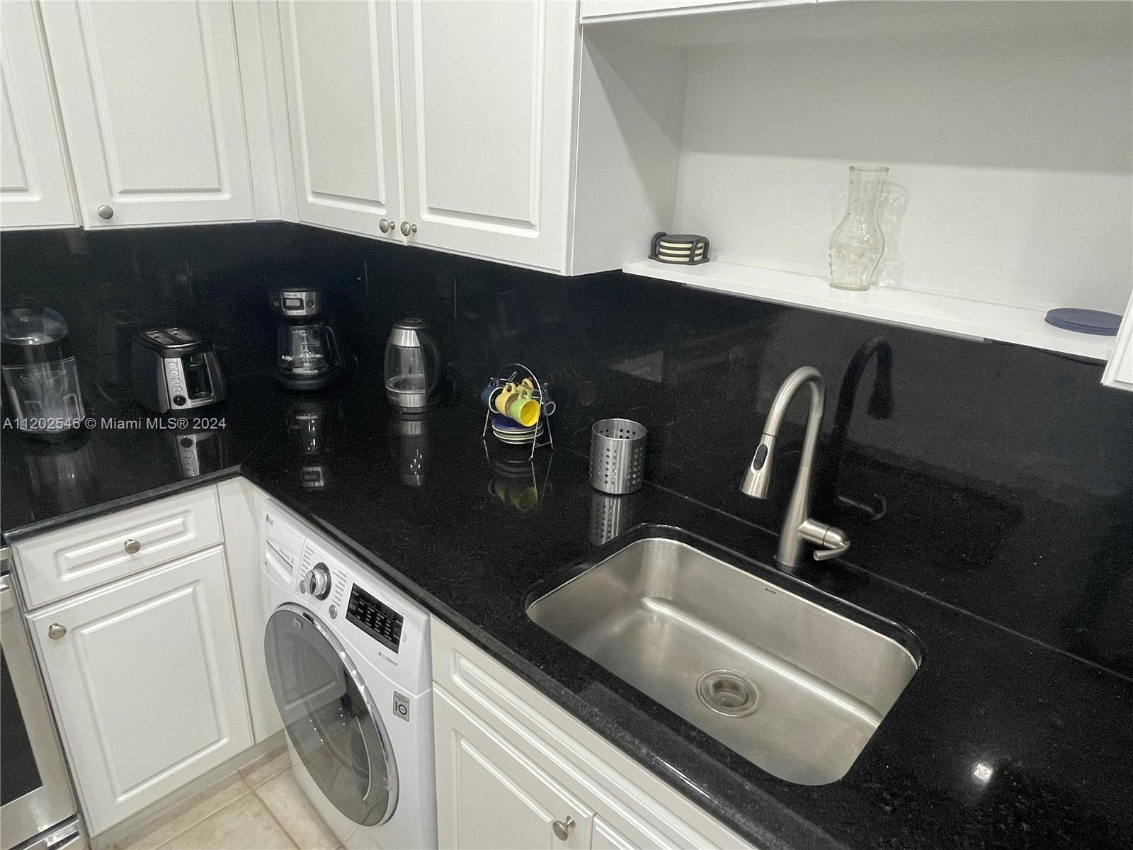 2501 S Ocean Dr #PH28, Hollywood FL 33019