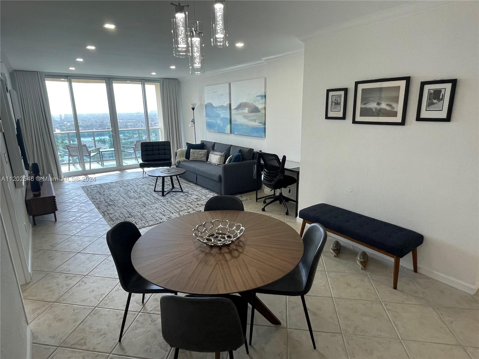 2501 S Ocean Dr #PH28, Hollywood FL 33019