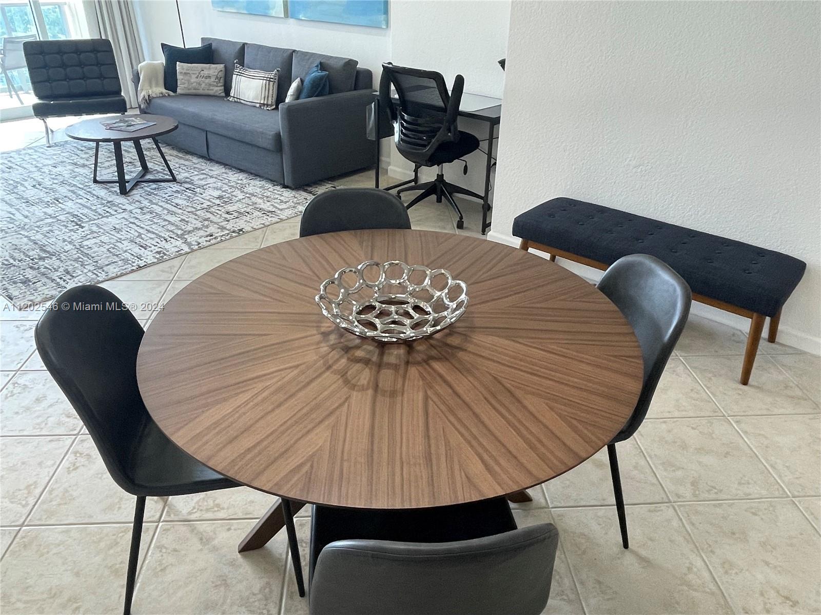2501 S Ocean Dr #PH28, Hollywood FL 33019