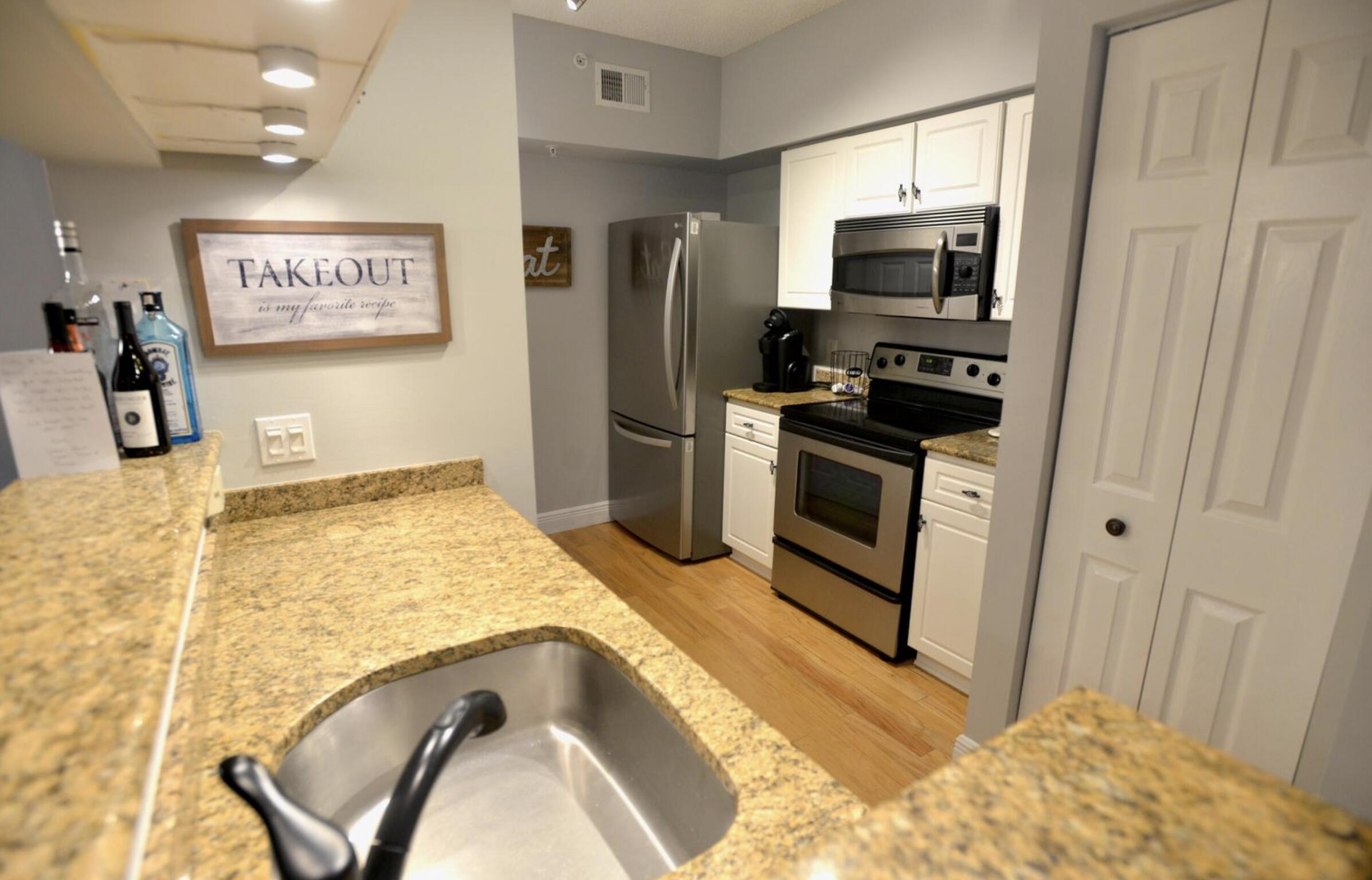 Homes for sale in Boynton Beach, FL | 2218 Tuscany Way, Boynton Beach, FL 33435 | MLS# R10801049