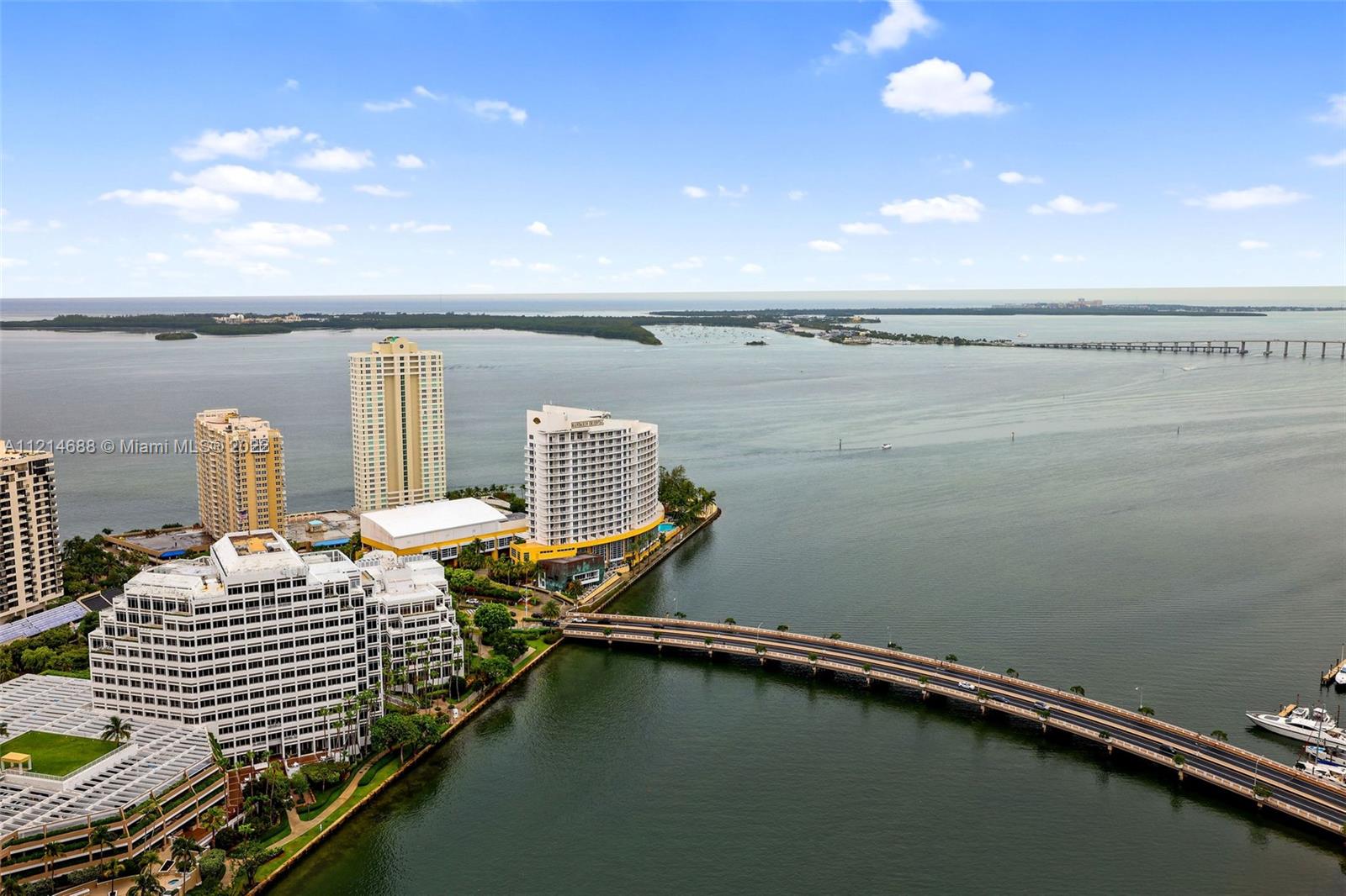 Condo for Sale in Miami, FL
