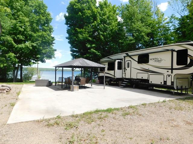 Metonga Lake Property 4442 Airport Rd Photo 1