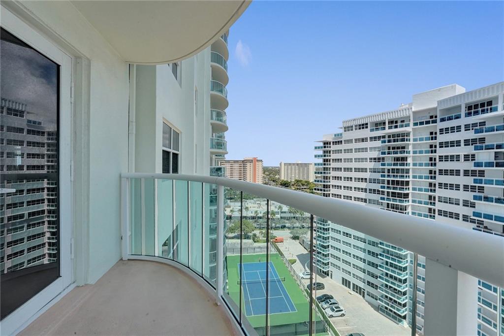 The balcony view facing west, over Southpoint's tennis court and offers intracoastal views as well.