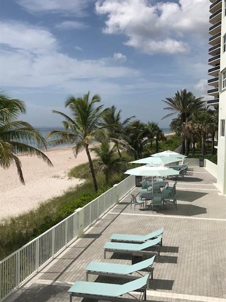  The lower beach deck, facing south.