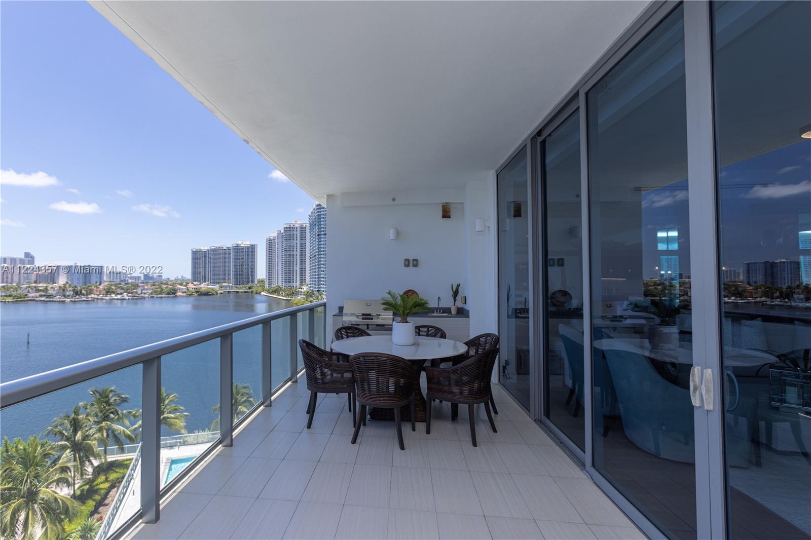 Apartamento en Venta en Aventura, FL