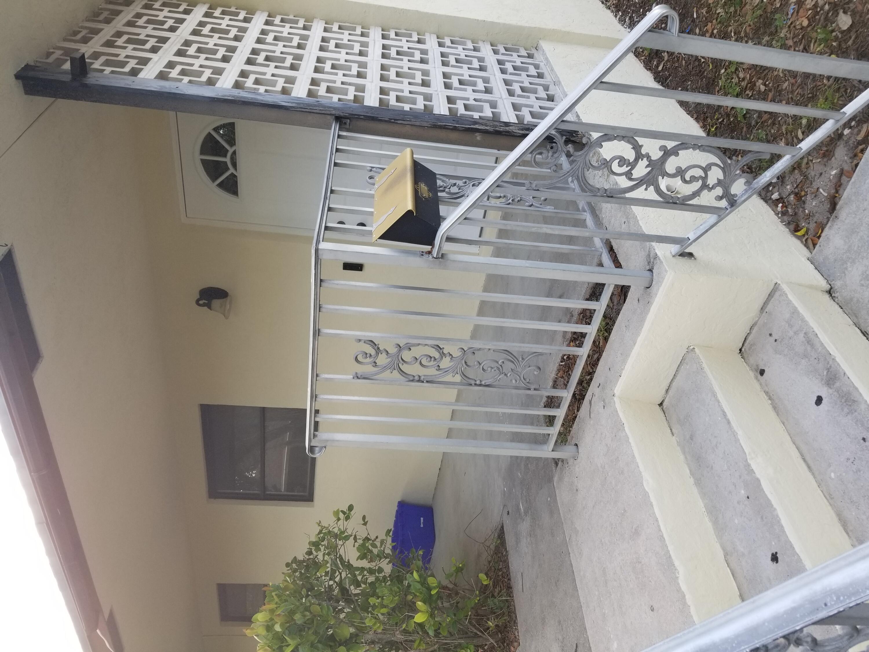 1005 L Street Lake Worth Beach FL 33460 | R10809572