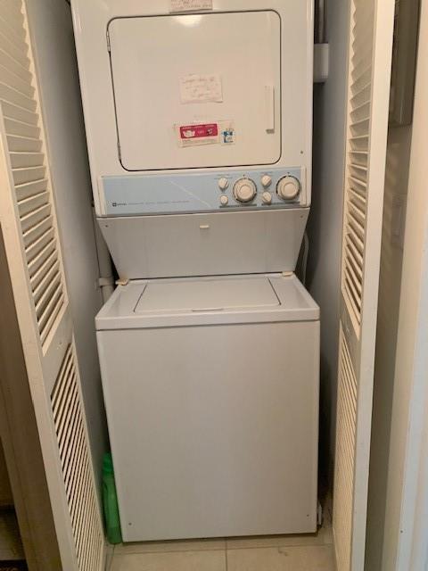 washer/dryer in unit