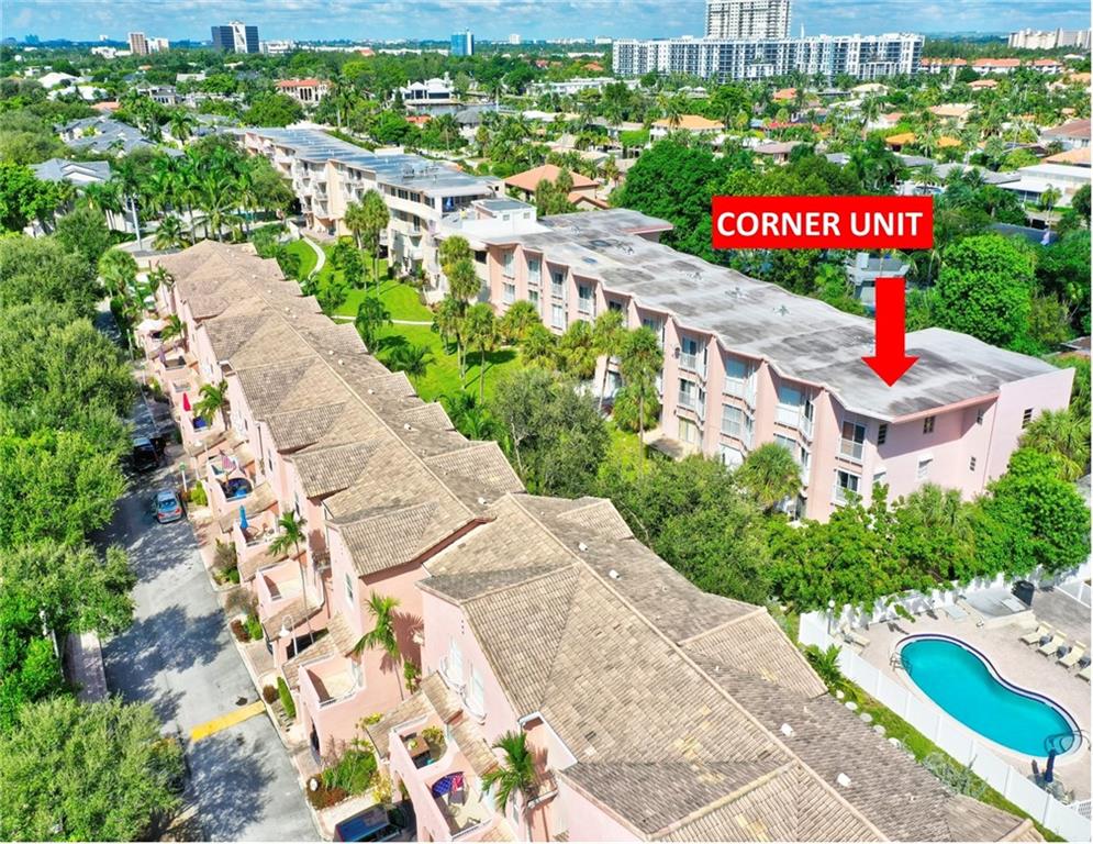 END CORNER UNIT WITH BAECH ACCESS JUST FOOTSTEPS AWAY!