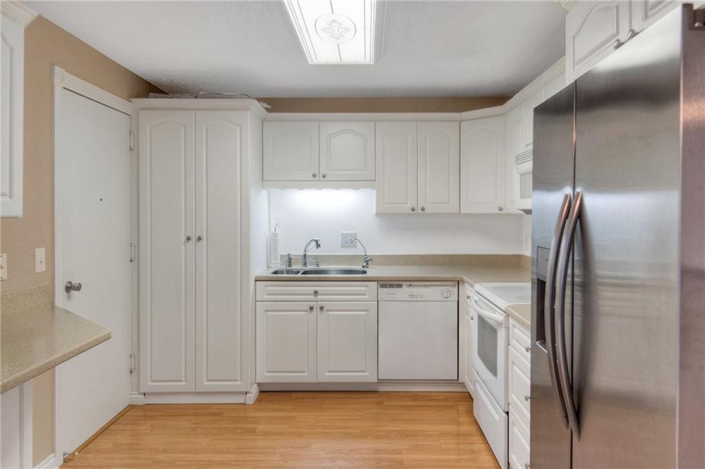 Stackable W&D in kitchen