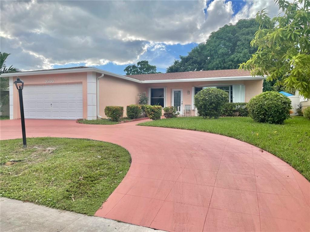 2000 51st Ave Hollywood FL 33021 | F10350317