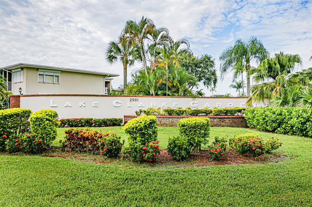 2566 Garden Drive Lake Worth FL 33461 | R10838233