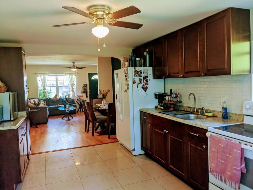 Open kitchen, dining area, living room