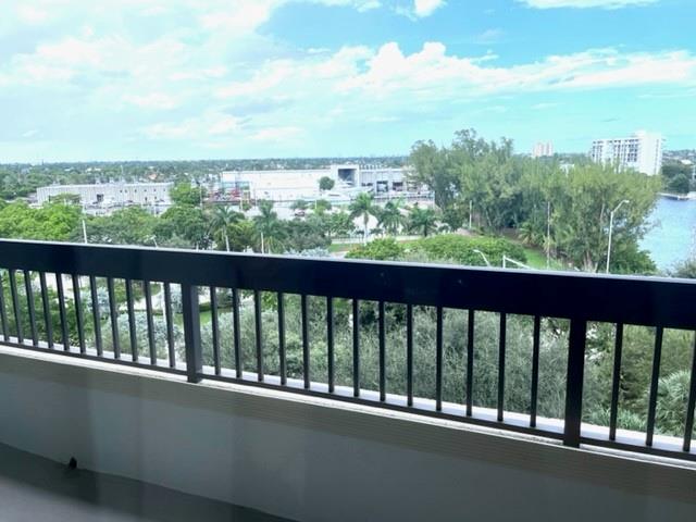 Unobstructed NE views over looking the boat ramp. Have a friend with a boat? Best kind of boat to have! Have your friend pick you up across the street.