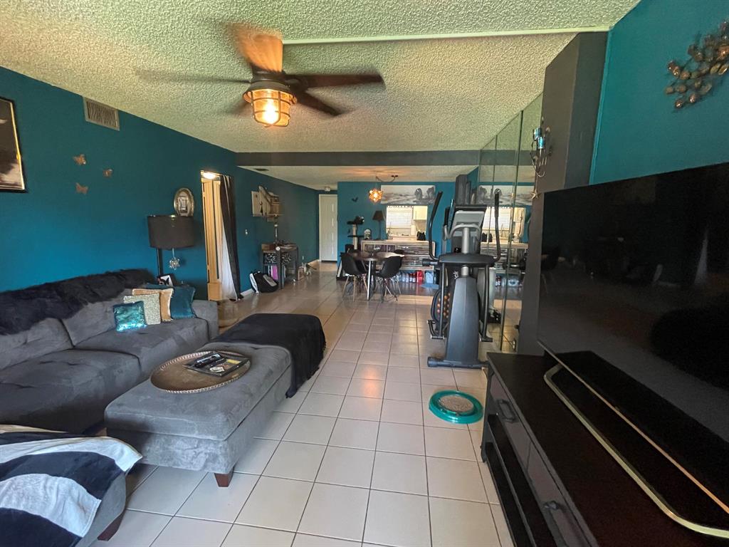 890 Federal Highway Lantana FL 33462 | R10840588