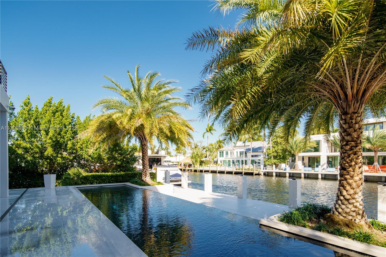 128 Fiesta Way, Fort Lauderdale FL 33301