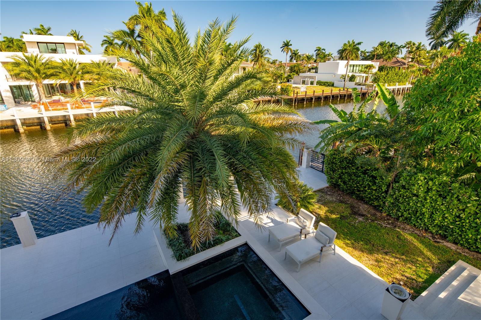 128 Fiesta Way, Fort Lauderdale FL 33301
