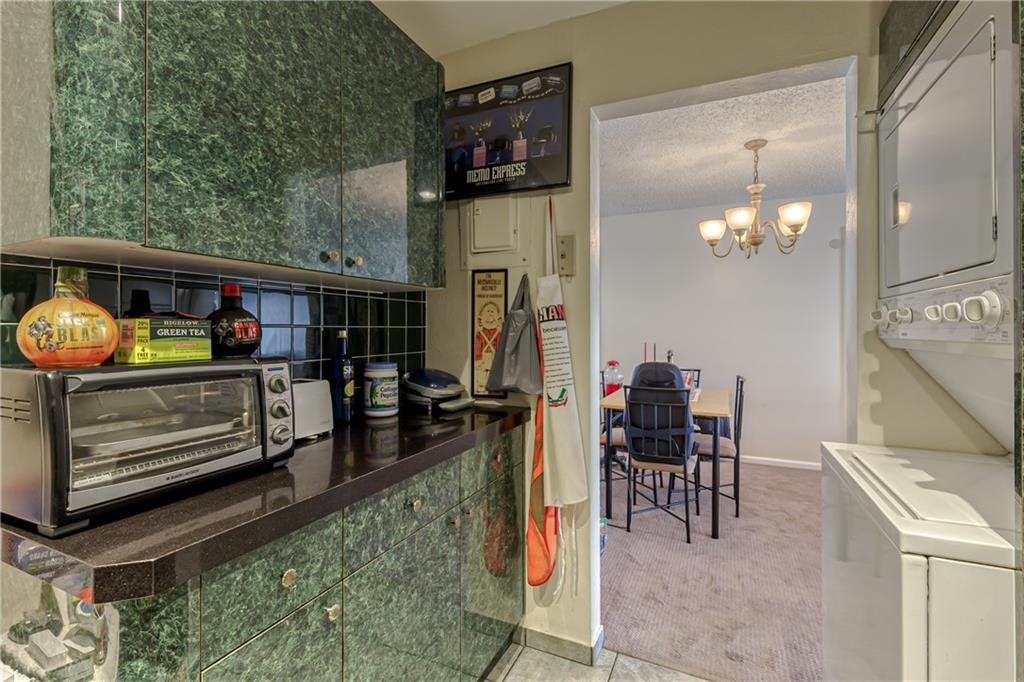Kitchen with Washer Dryer