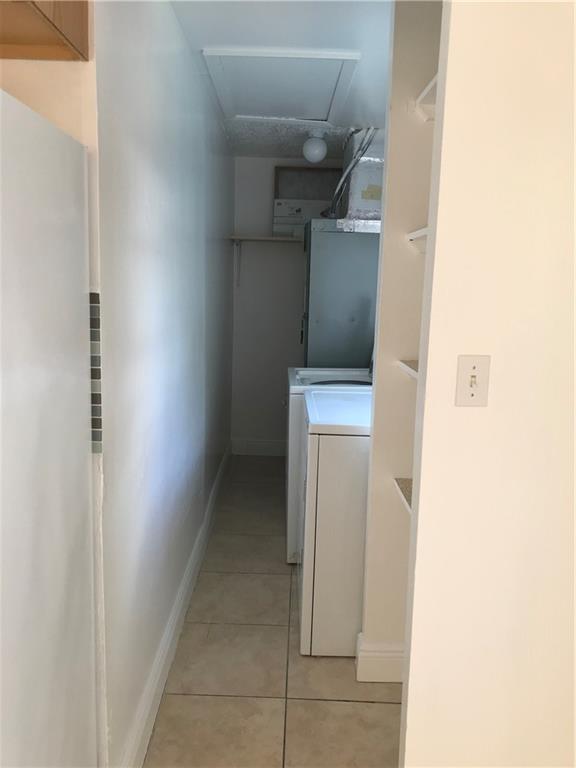 back house kitchen / dining
