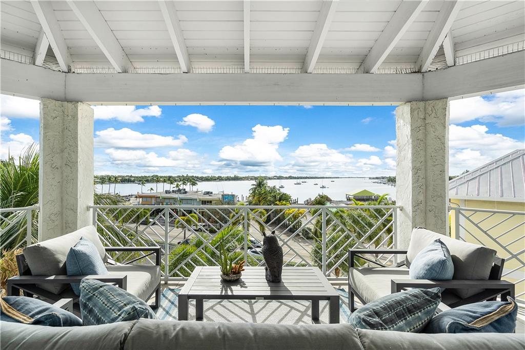 Intracoastal Waterway Views
