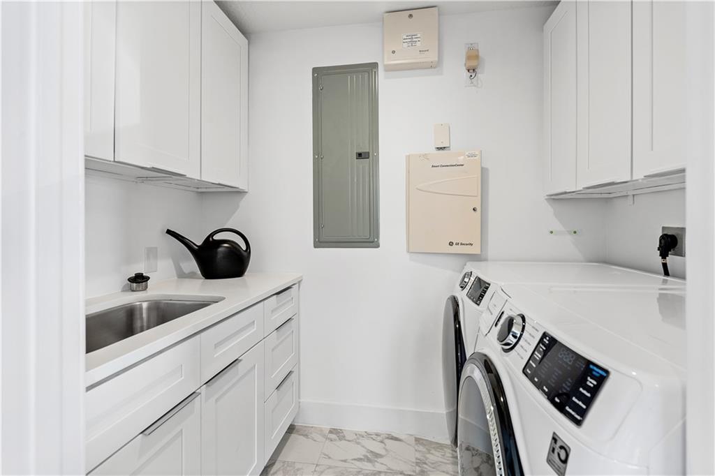 Large Laundry Room