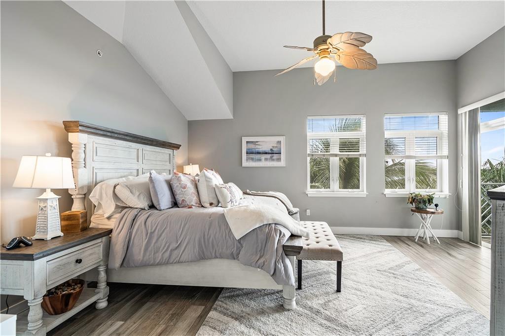 Spacious Main Bedroom