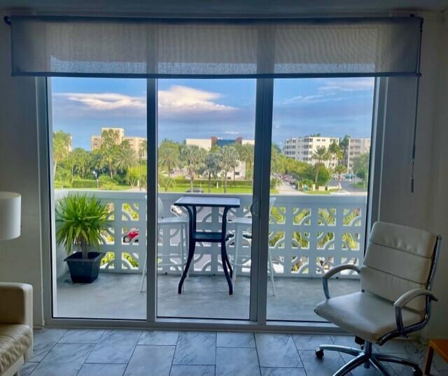 2840 Ocean 4090 Boulevard Palm Beach FL 33480 | R10853293