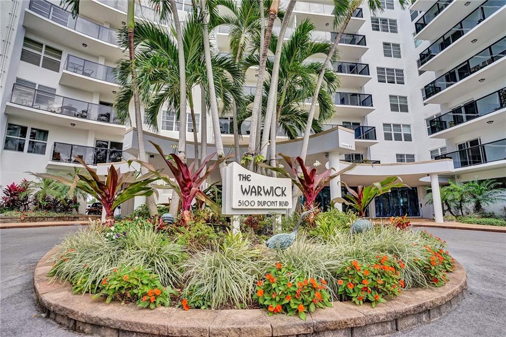 WARWICK MAIN ENTRANCE