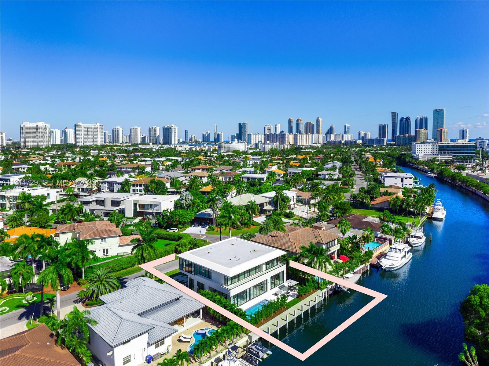 Homes for sale in North Miami Beach, FL | 2950 Ne 164th St, North Miami Beach, FL 33160 | MLS# A11314729