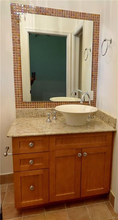 One of the guest room vanities