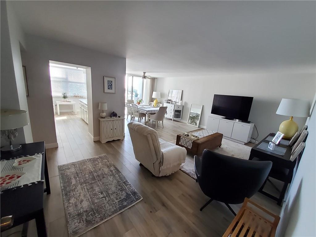 Living room/ dining room area