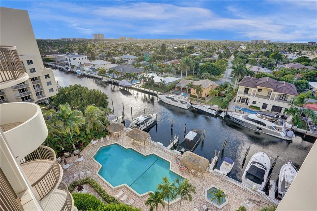 THIS 9TH FLOOR UNIT ON THE INTRACOASTAL ACROSS FROM THE BEACH HAS  SPLIT BEDROONS PLUS DEN WITH 2 BALCONIES OVERLOOKING THE CANAL AND INTRACOASTAL. VIEWS FROM EVERY ROOM.