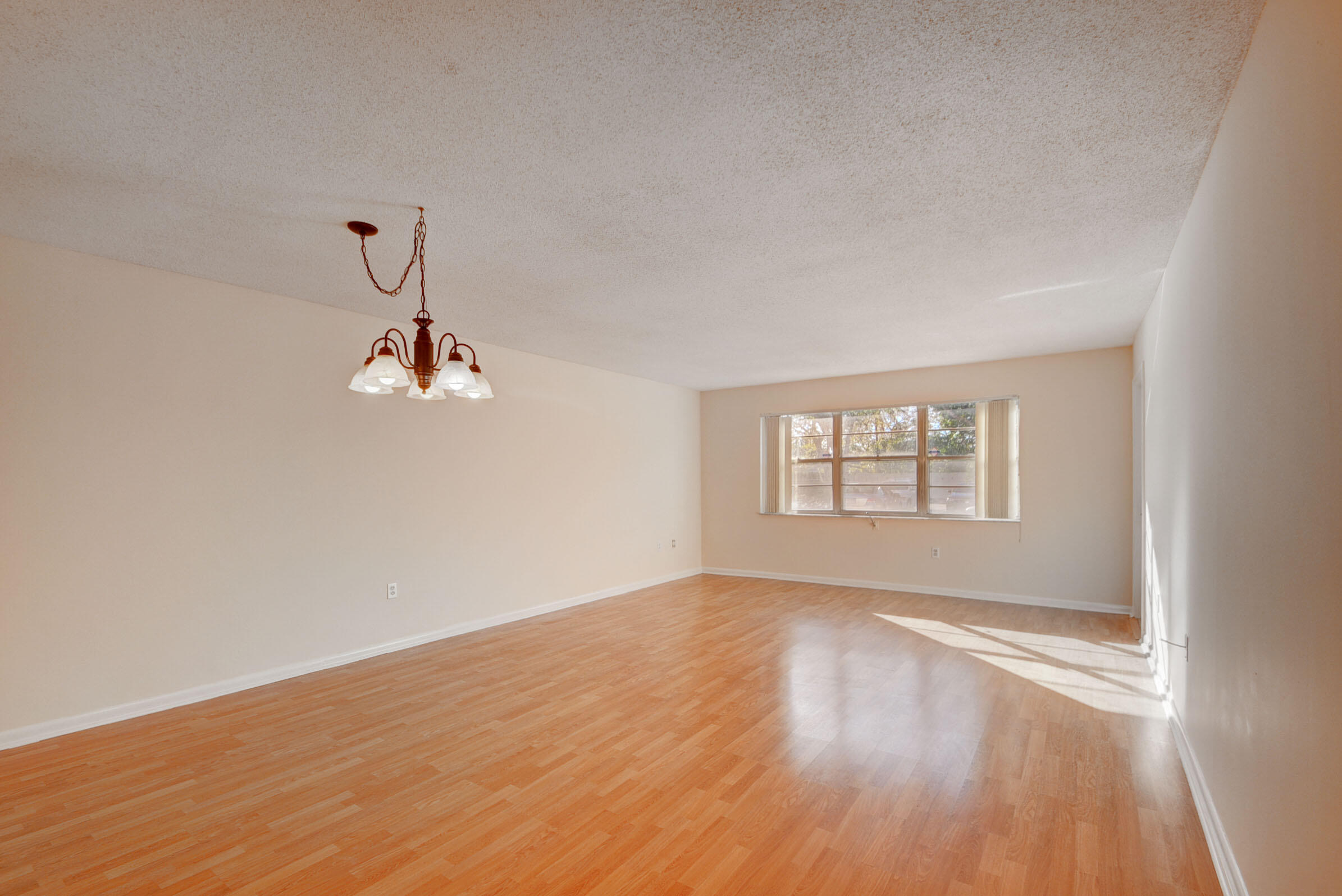 1516 S Lakeside Drive Unit# 112 Lake Worth Beach FL 33460 | R10857330