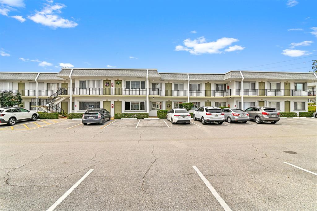 3160 Lake Osborne Drive Unit# 109 Lake Worth Beach FL 33461 | R1086186