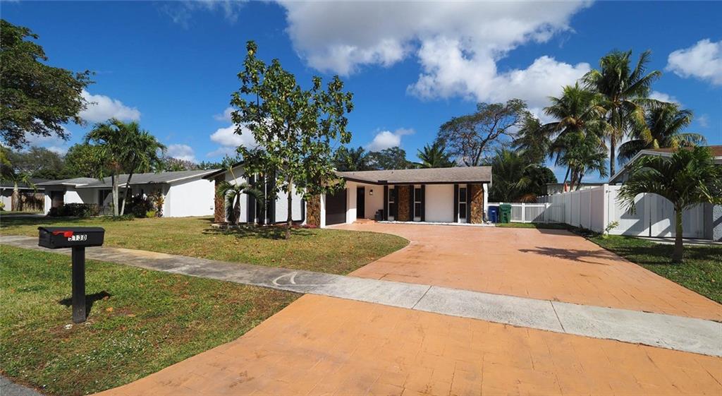 5130 101st Ter Cooper City FL 33328 | F10366312