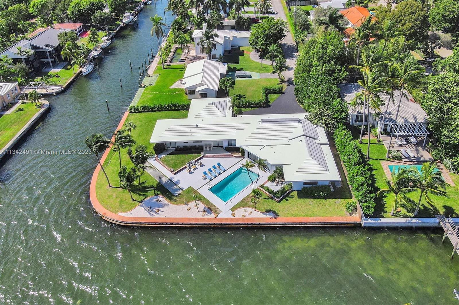 9101 N Bayshore Dr, Miami FL 33138