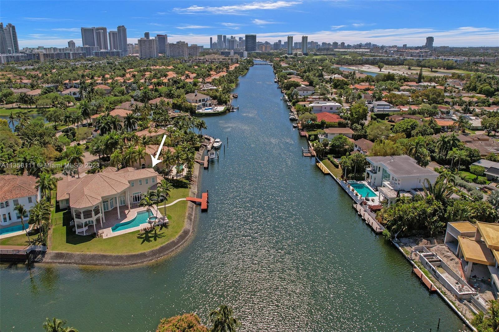 1130 Harbor Ct, Hollywood FL 33019