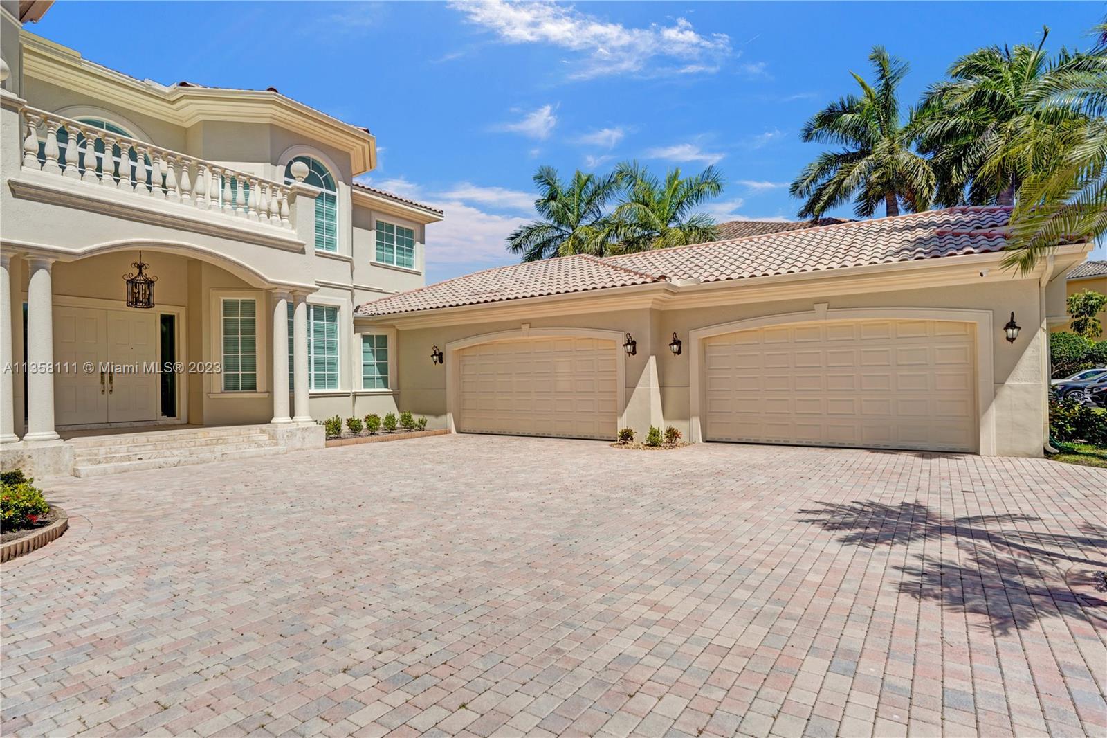 1130 Harbor Ct, Hollywood FL 33019