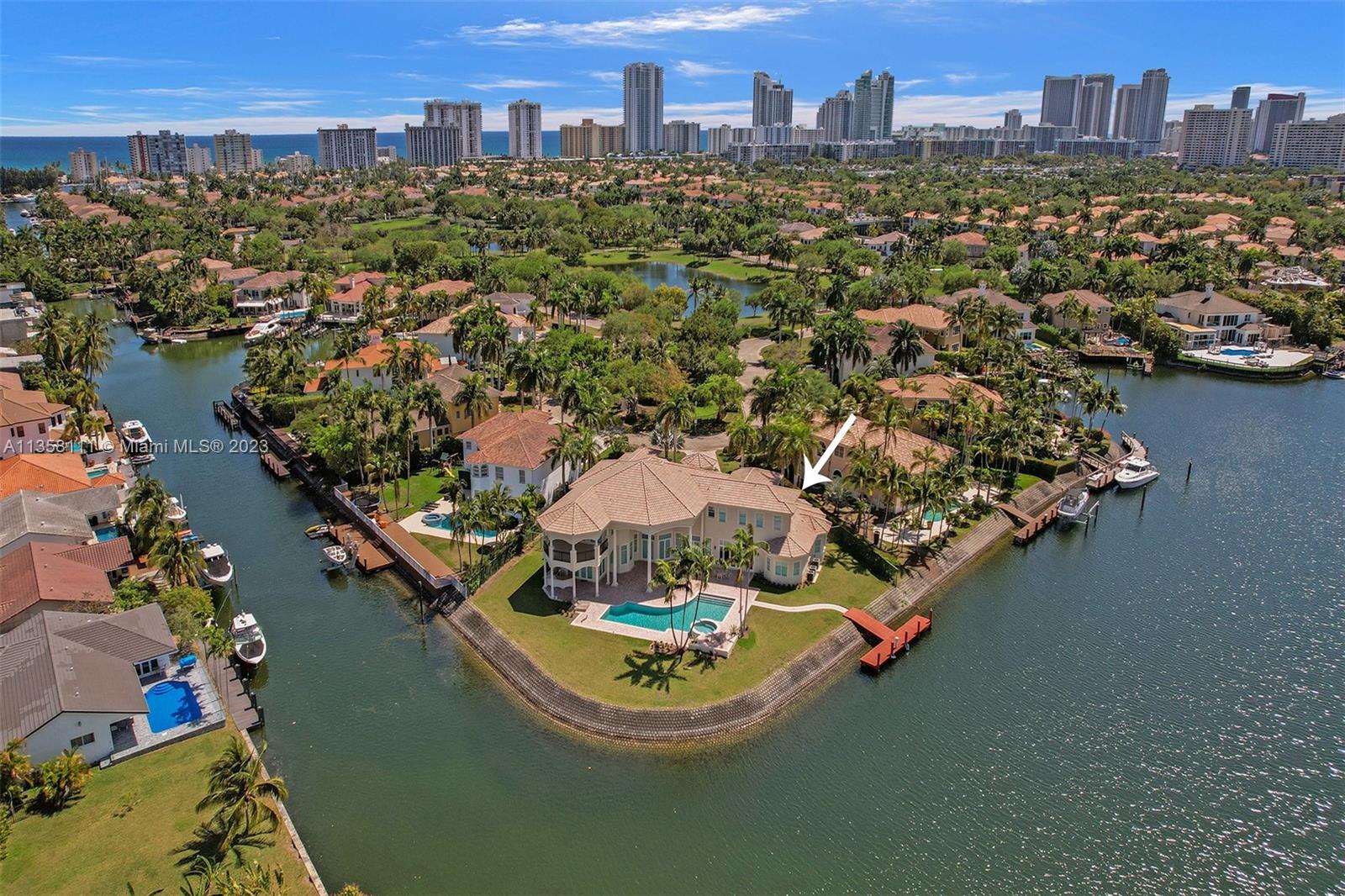 1130 Harbor Ct, Hollywood FL 33019