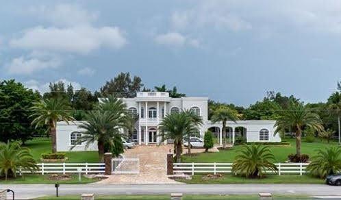 5575 198th Ter Southwest Ranches FL 33332 | F10377014