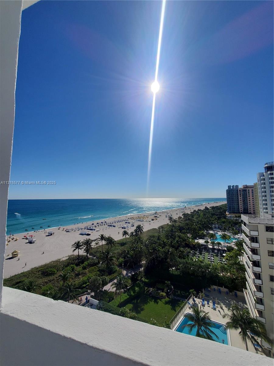 The Decoplage Condo