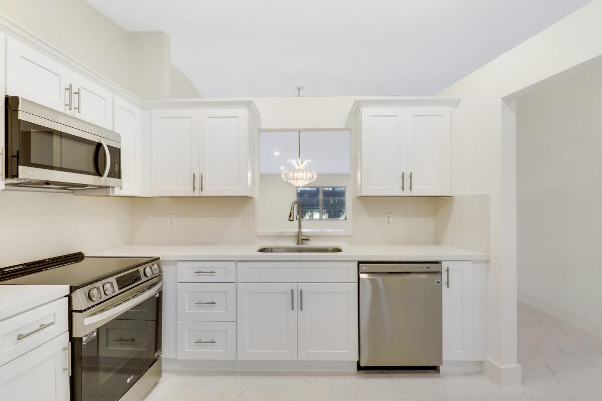 Homes for sale in Boca Raton, FL | 8273 Springtree Road, Boca Raton, FL 33496 | MLS# R10884601